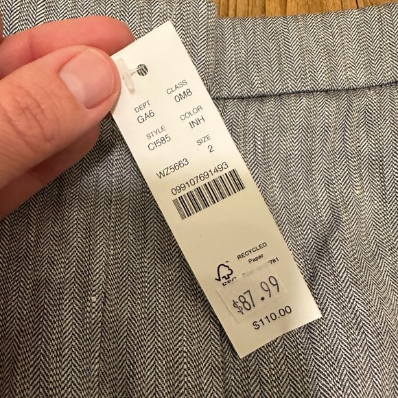 NWT J. Crew Women's Gray Trouser Shorts sz 2 - Picture 3 of 5